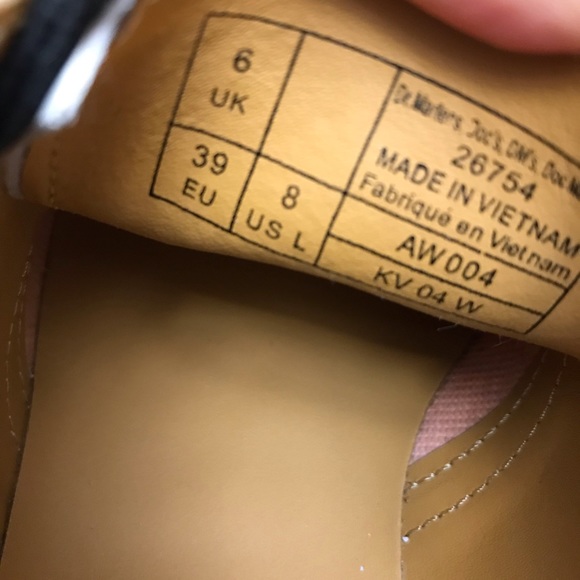 Dr. Martens white women boots size 8 US - Picture 9 of 9